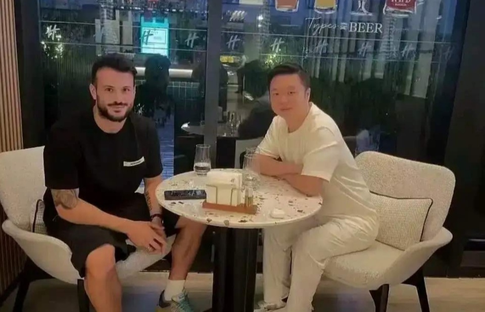 山仍在积极, 进瓦科还是, 据悉瓦科是