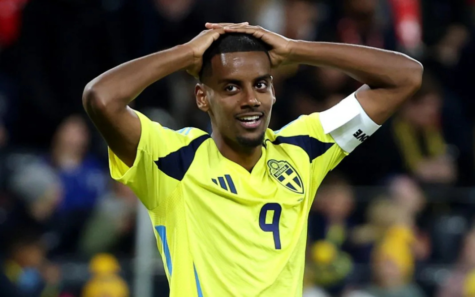 未能进球, 月初代表刚, 伊萨克的开 未能进球, 月初代表刚, 伊萨克的开